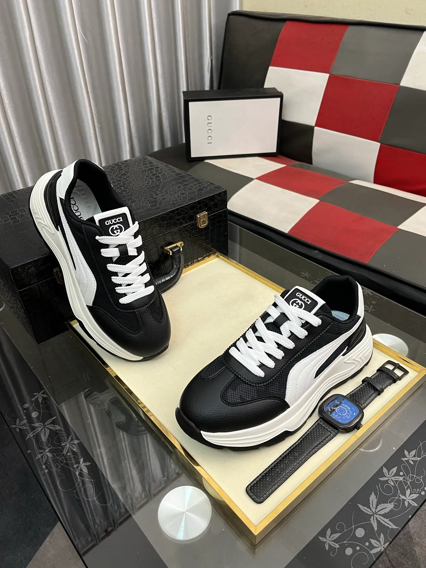 Men's Men's Shoes 💰458⌚️⌚️【GUCCI】Gucci men's latest white shoe series casual shoes! The official website is built 1:1. Upper: Made of imported cowhide, with electric embroidery ➕Inner lining: Made of high-quality first-layer pigskin, soft and comfortable. Picky material selection and exquisite workmanship give you the best enjoyment. Size: 38-443️⃣Colors available
